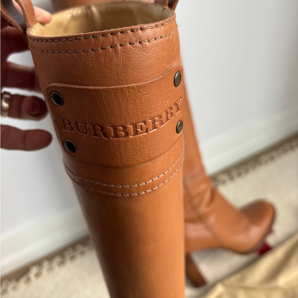 Burberry Vintage Tan Leather Knee-High High-Heal Boots - Picture 16 of 16